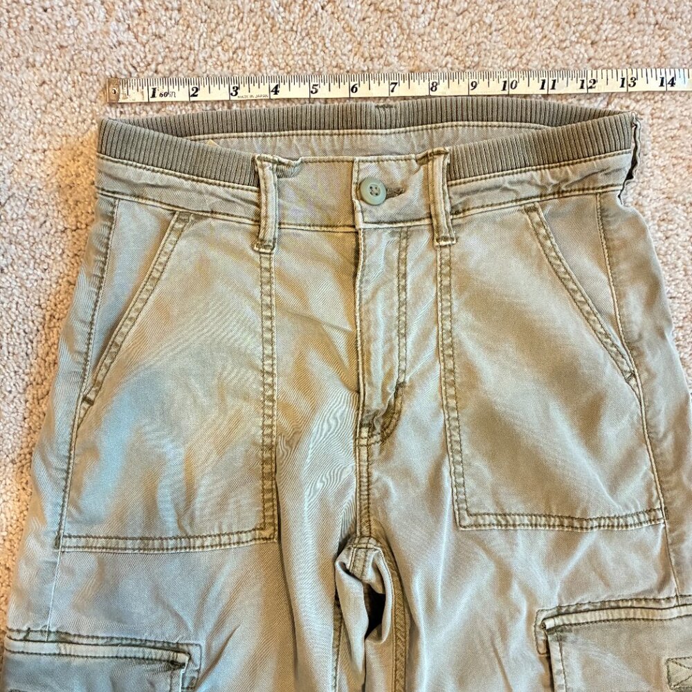 American Eagle Cargo Elastic Waist Light Green Pants - Picture 8 of 11